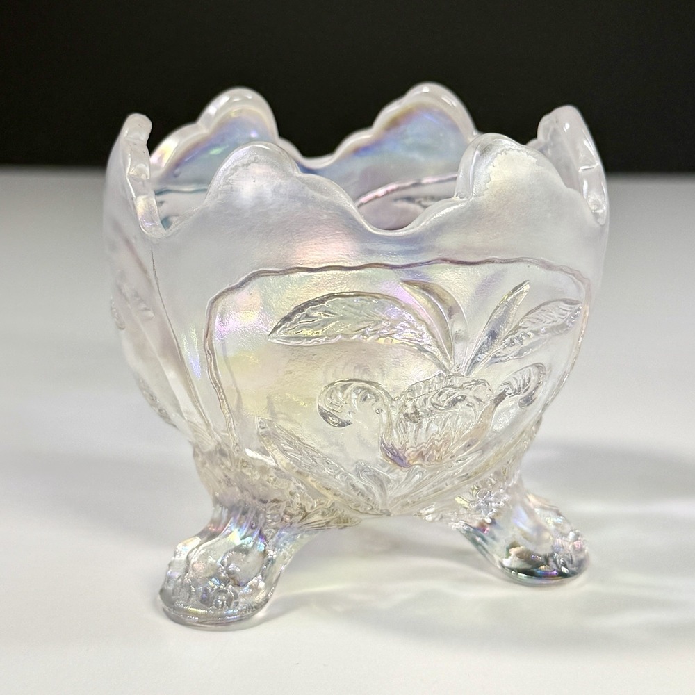 VTG Imperial Glass Everglades White Iridescent 3 Footed Bowl 3" Floral Lion Feet - Picture 2 of 10